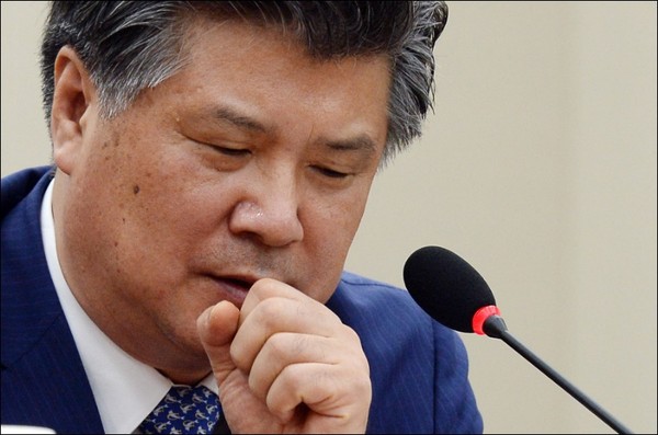 ▲ 조대엽 노동부 장관 후보자가 고심하는 모습. ⓒ뉴시스