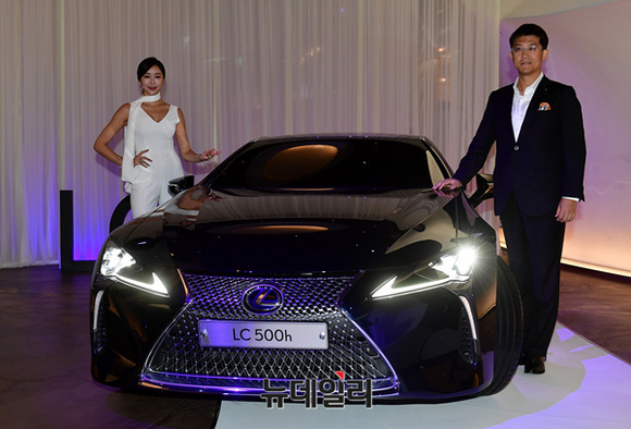 ▲ 렉서스 LC 500h.ⓒ정상윤 기자