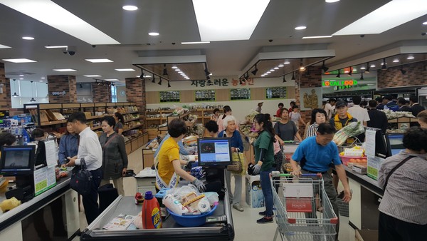 ▲ 충북 청주시 강내농협 로컬푸드 직매장 모습.ⓒ청주시