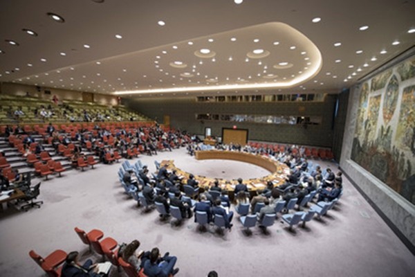 ▲ 유엔 안전보장이사회(이하 유엔 안보리)가 북한의 탄도미사일 도발에 대응 대북제재의 일환으로 원유공급을 중단하는 방안을 논의 중인 것으로 알려졌다. 사진은 북한의 탄도미사일 시험발사에 대응 지난 5일(현지시간) 개최된 유엔 안보리 긴급회의.ⓒ유엔