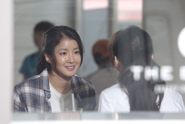 ▲ 충북 청주출신 영화배우 이시영이 출연하는 영화 ‘오뉴월’의 청주 촬영장면.ⓒ청주시