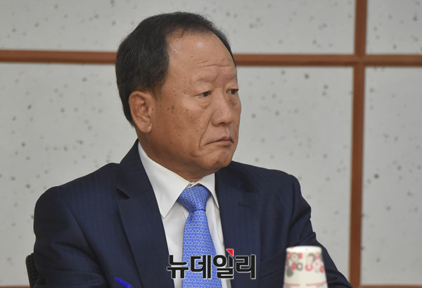 ▲ 18일 여의도연구원, 바른사회시민회의가 공동주최한 '무엇을 지키고 개혁할 것인가'토론회에 참석한 양승함 연세대 명예교수.ⓒ뉴데일리 이종현 기자