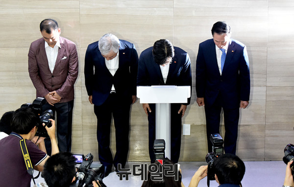 ▲ 박기영 한국프랜차이즈산업협회장. (오른쪽 두번째) ⓒ이종현 기자