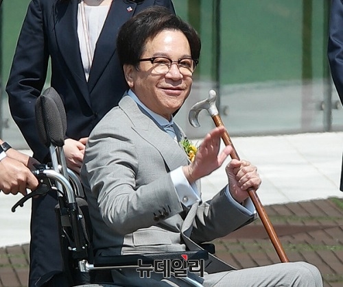 ▲ 지난 5월 수원 CJ블로썸파크 개관식에 참석, 경영복귀를 알린 이재현 CJ그룹 회장. ⓒ뉴데일리