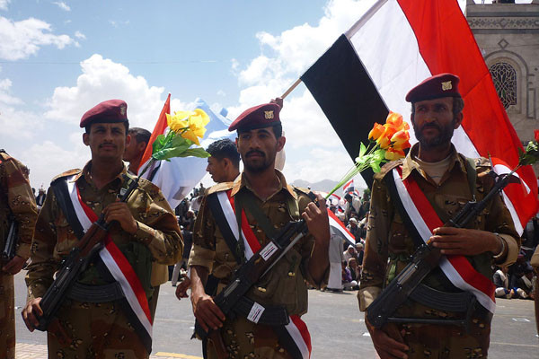 2011년 촬영한 예멘 제1기갑사단 의장대. 무력으로 통일한 예멘은 압도록 힘으로 남예멘을 장악했다. ⓒ위키피디아 공개사진.