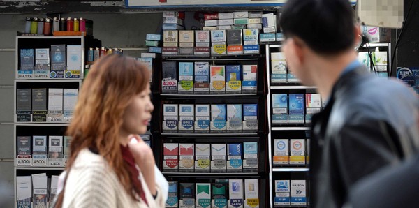 ▲ 가게에 담배가 진열돼있다. ⓒ뉴시스