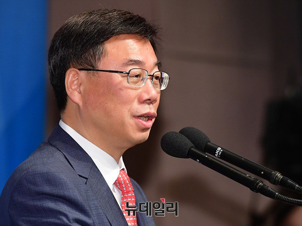 ▲ 신상진 자유한국당 의원.  ⓒ 정상윤 기자