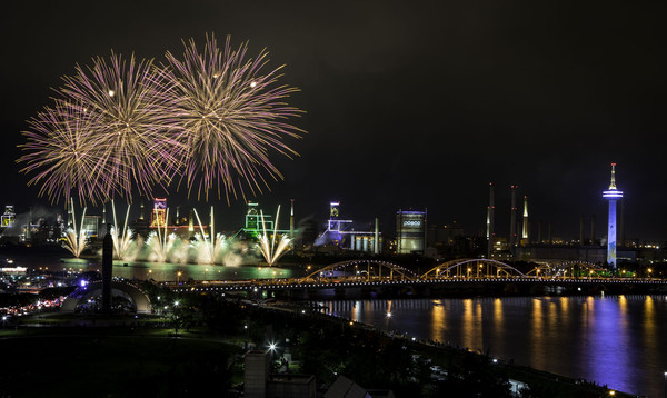 ▲ 30일 5일간 일정을 마무리했다. 이번 축제에는 200만명이 넘는 인파가 참여해 성황을 이뤘다.ⓒ포항시