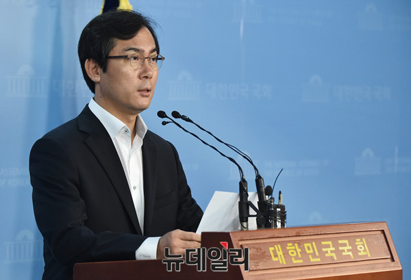 ▲ 바른정당 소속 김영우 국회 국방위원장. ⓒ뉴데일리 이종현 기자