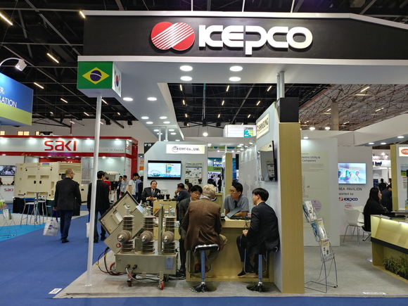 ▲ 한국전력은 지난달 25일부터 28일까지 '2017년 브라질 국제 전기 산업전(FIEE)'에 참가해 중남미에 우리나라 우수 전력기자재 판로를 개척했다고 1일 밝혔다. ⓒ 한전