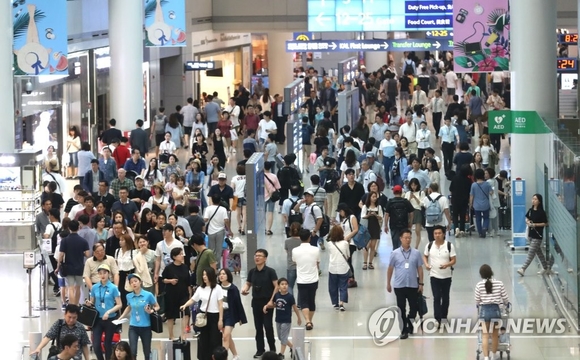 ▲ 인천공항 출국장 면세구역. ⓒ연합뉴스