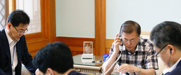 ▲ 문재인 대통령이 7일 오전 07시 58분부터 08시 54분까지 미국 트럼프 대통령과 통화했다. ⓒ뉴시스 DB