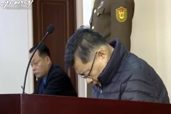 북한이 관영매체 보도를 통해 ‘무기 노동교화형(종신 강제노동형)’을 선고받고 복역 중이던 한국계 캐나다인 임현수 목사(62)를 석방했다고 9일 밝혔다. 사진은 2015년 12월 임현수 목사의 재판 관련 北선전매체 영상 일부.ⓒ北선전매체 영상 화면캡쳐