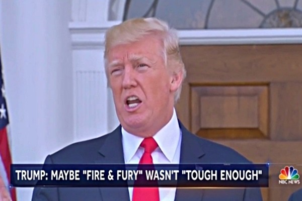 ▲ 도널드 트럼프 미국 대통령이 북한에 대한 자신의 ‘화염과 분노’ 발언을 두고 “충분히 강하지 않았던 것 같다”고 밝혀 눈길을 끈다. 사진은 관련 美'NBC 뉴스' 보도영상 일부.ⓒ美'NBC 뉴스' 보도영상 화면캡쳐