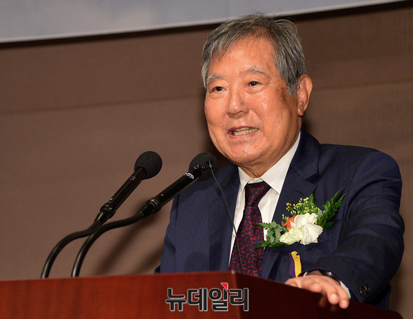 ▲ 수상소감 밝히는 안병훈 기파랑 회장 ⓒ 뉴데일리 공준표