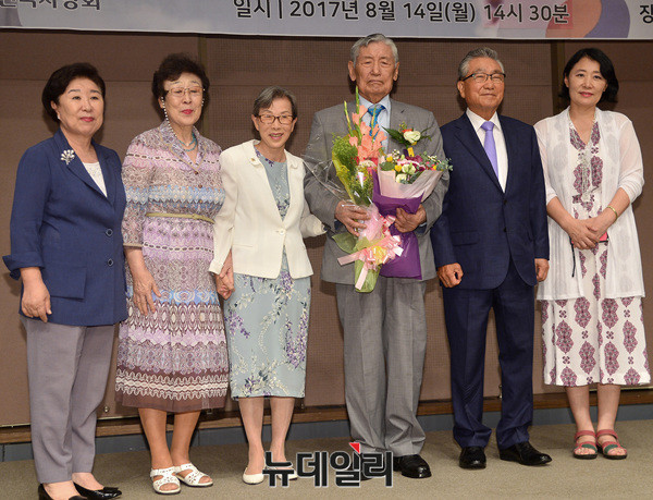 ▲ 왼쪽부터 손병두 대한민국사랑회 이사장, 남시욱 화정평화재단 이사장 ⓒ 뉴데일리 공준표