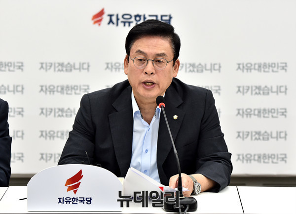 ▲ 자유한국당 정우택 원내대표. ⓒ뉴데일리 이종현 기자