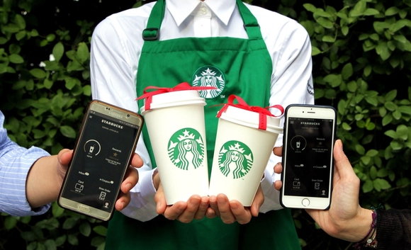 ▲ 스타벅스 모바일 앱, 나만의 레시피 음료 선물 기능 추가. ⓒ스타벅스커피 코리아