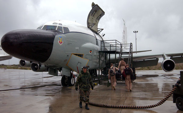 ▲ 美공군 전투사령부 예하 제55비행단 소속 RC-135V 리벳조인트 특수정찰기. 현재 일본 상공에 떠 있는 정찰기 3대 가운데 2대가 이 기종이다. ⓒ美전투사령부 공개사진.