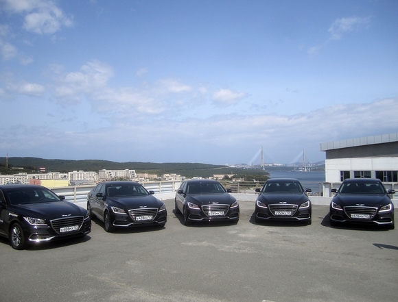 ▲ 제네시스 G80와 현대 스타렉스가 9월 6일(수)부터 7일(목)까지 러시아 블라디보스톡에서 개최되는 ‘제3차 동방경제포럼(Eastern Economic Forum)’의 공식 의전 차량으로 활용된다.ⓒ현대자동차