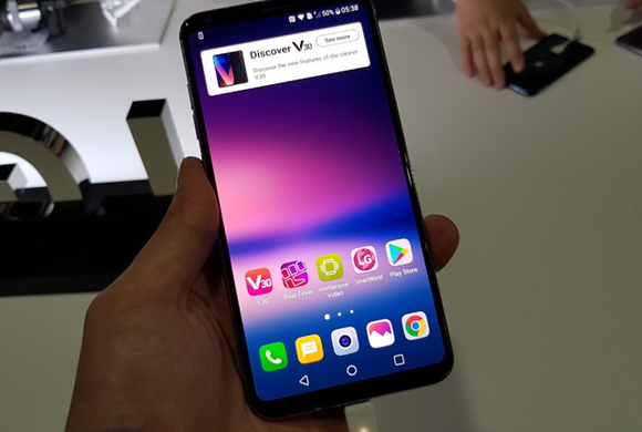 ▲ LG V30. ⓒ뉴데일리 연찬모 기자