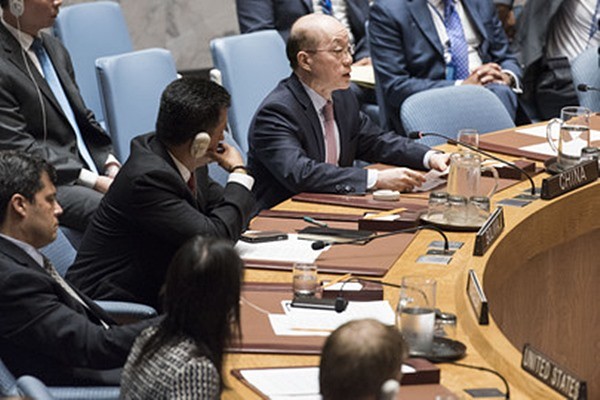 ▲ 유엔 안전보장이사회가 북한의 6차 핵실험 도발에 대응하기 위한 긴급회의를 개최한다. 사진은 류제이(劉結一) 유엔주재 중국 대사가 지난 8월 29일(현지시간) 유엔본부에서 열린 유엔 안보리 긴급회의에서 북한 미사일 도발에 대해 발언하고 있는 모습.ⓒ유엔