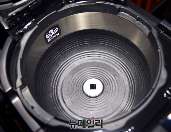 ▲ 쿠첸 IR 미작의 적외선 센서 ⓒ 뉴데일리 공준표