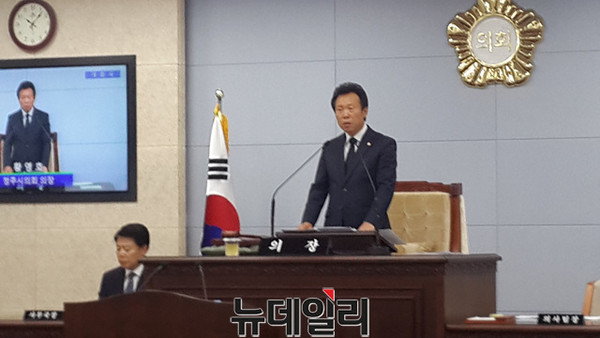 ▲ 황영호 충북 청주시의장이 7일 제29회 임시회 본회의를 진행하고 있다.ⓒ김종혁 기자