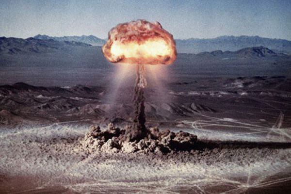 ▲ 60년 전 미국의 전술핵실험. 주로 네바다 사막에서 이뤄졌다.  ⓒ유튜브 핵실험 관련영상 캡쳐.