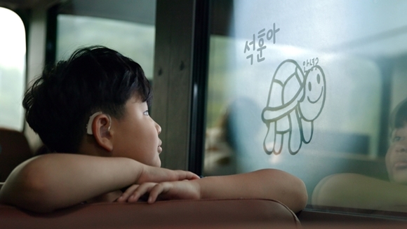 ▲ 현대자동차그룹은 지난 5일 유튜브에 공개한 ‘재잘재잘 스쿨버스’ 프로젝트 영상. ⓒ현대자동차그룹