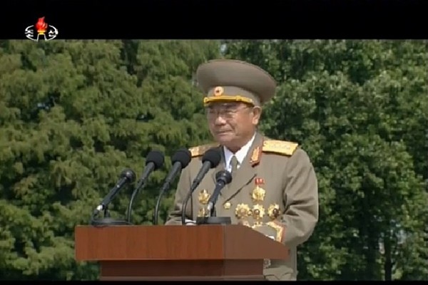 ▲ 영국과 스위스가 유엔 안전보장이사회의 추가 대북제재 결의 2357호가 채택된 지 하루 만에 즉각적인 대북 조치에 나선 것으로 알려졌다. 사진은 제재 대상으로 지정된 박영식 인민무력상.ⓒ北선전매체 보도영상 화면캡쳐