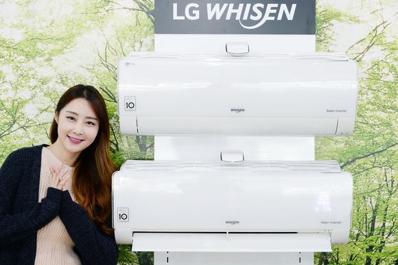 ▲ LG전자가 냉방·난방·제습·공기청정 기능을 모두 갖춘 '휘센 벽걸이 에어컨' 신제품을 출시했다. ⓒLG전자