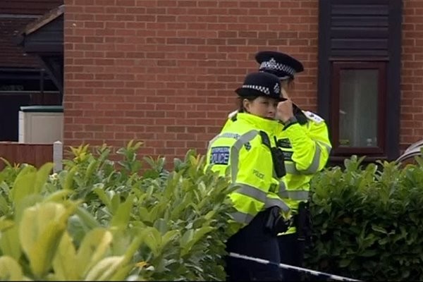 ▲ 최근 영국 경찰이 지난 15일(현지시간) 런던 출근길 지하철에서 발생한 폭탄 테러 사건 용의자 2명을 검거했다. 사진은 관련 호주 'ABC'방송 관련 보도 일부.ⓒ호주 'ABC' 방송 보도영상 화면캡쳐