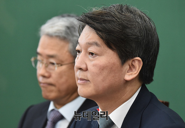 ▲ 국민의당 안철수 대표. 그는 지난 17일 '강릉 소방관 사건'에 대해 추모글을 올렸다가 친문 성향 네티즌의 비난을 받았다. ⓒ뉴데일리 DB