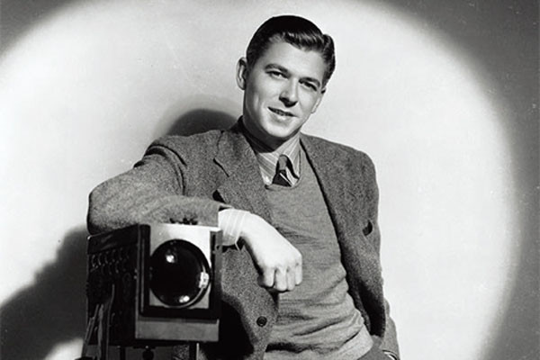 ▲ 1950년대 배우 시절의 로널드 레이건 前미국 대통령. ⓒ'미래한국' 관련보도 화면캡쳐.