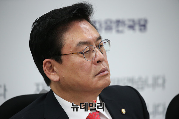 ▲ 정우택 자유한국당 원내대표. ⓒ뉴데일리 이종혀 기자