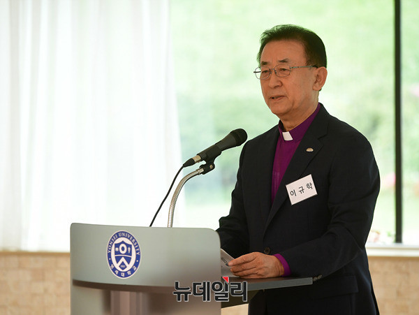 ▲ 26일 오후 4시 서울 서대문구 연세대 알렌관에서 열린 '이승만전집 발간위원회 창립모임'에서 이규학 이승만 전집발간위원장이 인사말을 전하고 있다.ⓒ뉴데일리 정상윤 기자.