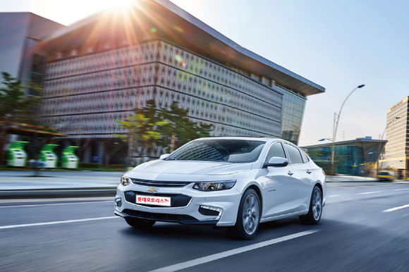 ▲ 롯데렌탈의 자동차금융전문자회사인 롯데오토리스가 '쉐보레 스마트리스(Chevrolet Smart Lease)' 상담만 받아도 롯데렌터카를 반값에 이용할 수 있는 이벤트를 진행한다고 27일 밝혔다. ⓒ롯데렌탈