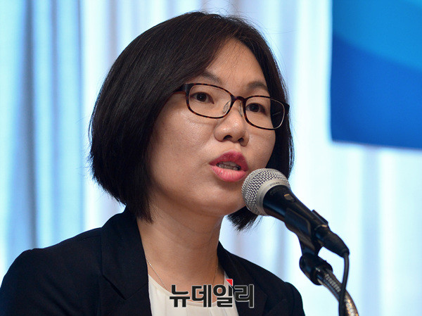 ▲ 입장 발표하는 이희진 공론화위원회 대변인 ⓒ 뉴데일리 공준표