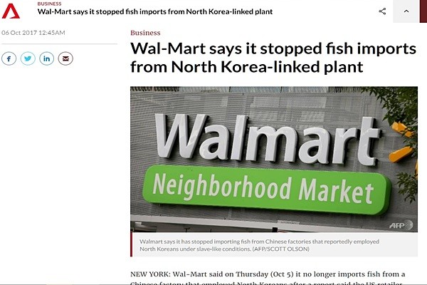 ▲ 미국의 대형유통업체인 월마트가 북한 노동자를 고용한 중국 업체에서 만든 수산물 가공식품을 더 이상 수입하지 않을 방침이라고 밝혔다. 사진은 관련 싱가포르 '채널뉴스아시아'의 프랑스 'AFP' 통신 인용 보도 일부.ⓒ싱가포르 '채널뉴스아시아' 홈페이지 화면캡쳐