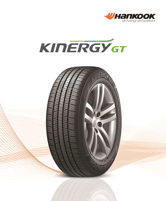 ▲ 한국타이어는 토요타 캠리에 초고성능 타이어 '키너지 GT'를 신차용 타이어로 공급한다고 10일 밝혔다.ⓒ한국타이어