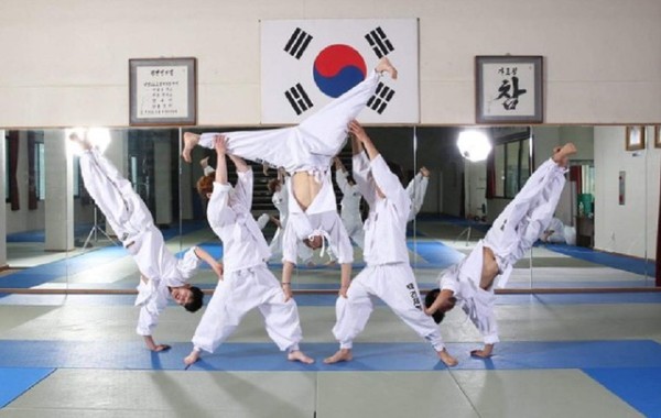 ▲ 택견비보이의 천무(天舞) 장면.ⓒ충주시