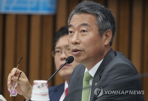 ▲ 지난 7월 조재연 대법관 후보자 인사청문회에서 의사진행발언하는 정종섭 자유한국당 의원. ⓒ연합뉴스