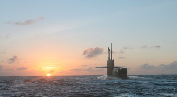 140여 발의 순항미사일을 탑재한 '오하이오'급 잠수함 '미시건' 함도 훈련에 참가할 것이라고 한다. 사진 속 '미시건' 함은 특수전용 잠수정(SDV) 격납고를 열어 놓고 있다. ⓒ美해군 홍보사진.