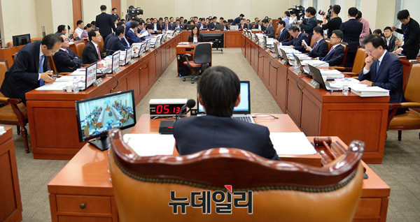 ▲ 문재인 정부의 첫 국정감사가 진행되는 모습 ⓒ뉴데일리 DB