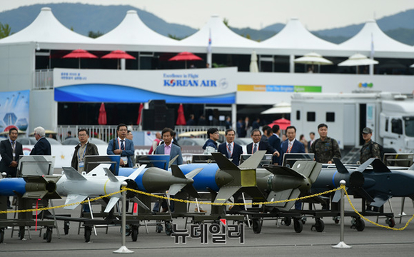 ▲ 전투기에 장착할 수 있는 미사일 ⓒ 뉴데일리 정상윤