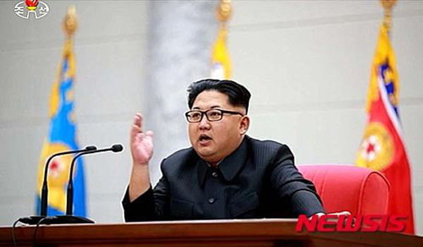 ▲ 북한 '주체사상교'의 교주이자 신(神)으로 군림하는 김정은. ⓒ뉴시스. 무단전재 및 재배포 금지.