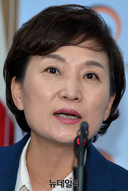 ▲ 질문에 답하는 김현미 국토교통부 장관 ⓒ 뉴데일리 공준표