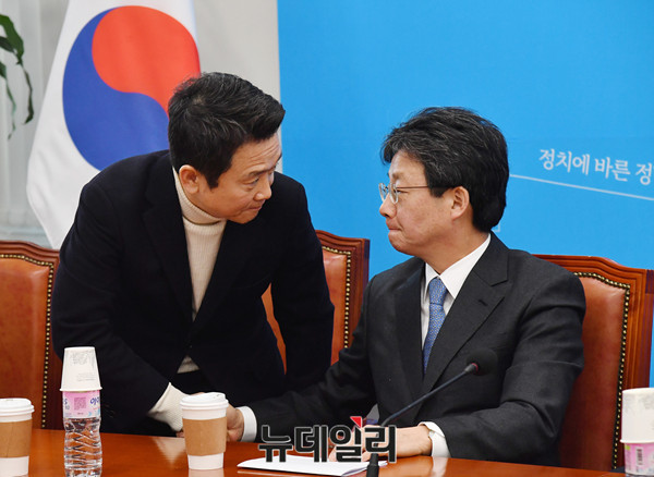 ▲ 바른정당 유승민 의원의 '배제의 정치'가 계속되자, 참다참다못한 같은 당의 자강파 남경필 경기도지사조차 "대체 누구와 정치를 하려는 것이냐"고 직격탄을 날렸다. ⓒ뉴데일리 이종현 기자