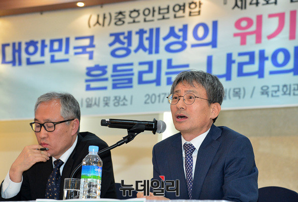 ▲ 주제발표 하는 김광동 나라정책연구원장 ⓒ 뉴데일리 공준표